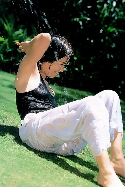 高树澪写真-586x874.137k.-明星写真馆n63.com