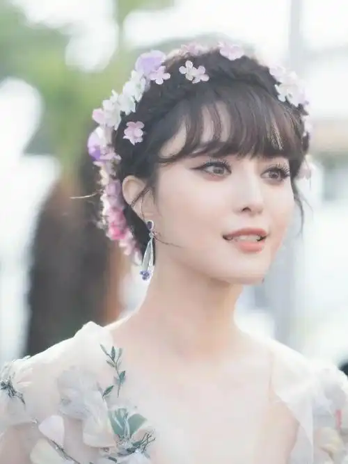 2015年,戛纳红毯上的范冰冰