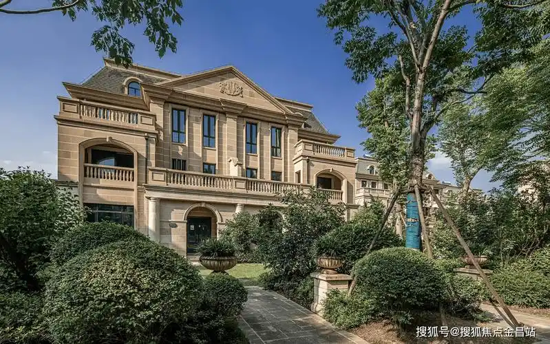 (营销中心)武汉卧龙万诚府售楼中心24小时电话→首页网站→楼盘详情