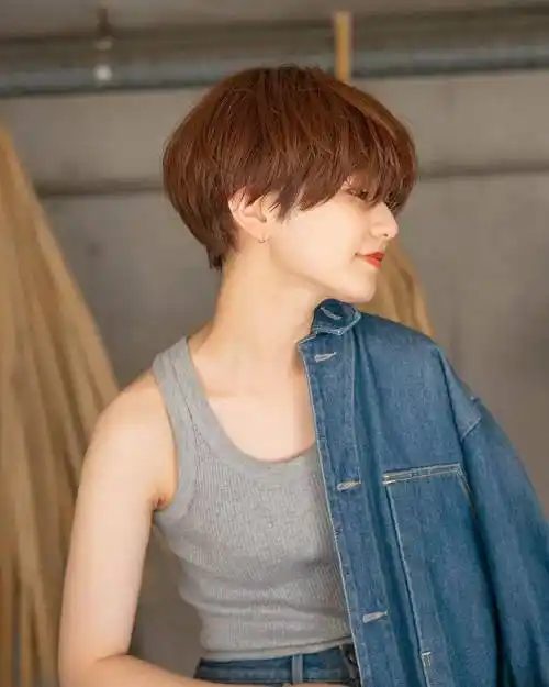 超火的日系短发,每一款都是宝藏!_造型_头发_束状