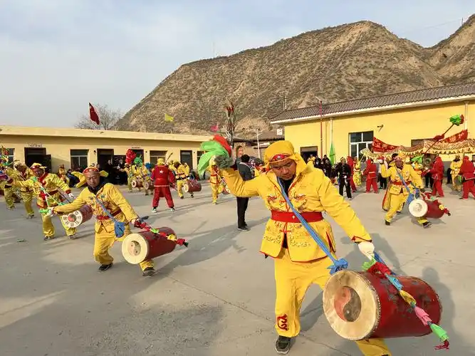 新春走基层兰州市安宁区乡村社火闹新春飘香年味迎新年