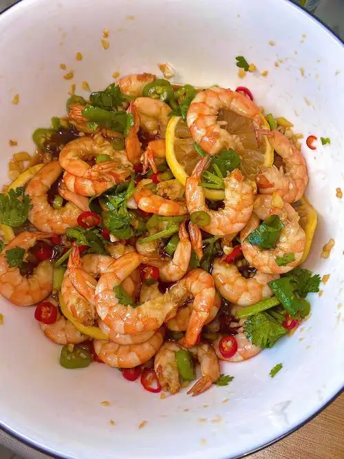 柠檬虾这个做法绝了啊啊酸酸辣辣爽口开胃