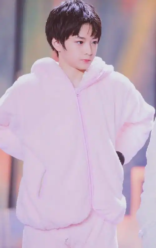 刘耀文 - 堆糖,美图壁纸兴趣社区