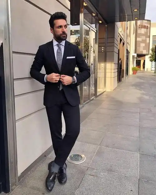 西装搭配什么鞋子