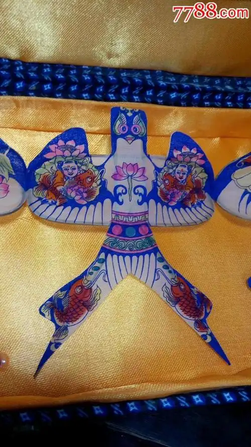 80年代艺术风筝一套(4个)