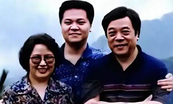 赵忠祥遗志曝光,5亿遗产托付好友倪萍,不留一分钱给!