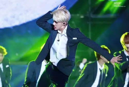 吴世勋这张的高清大图,这是哪个站的图?