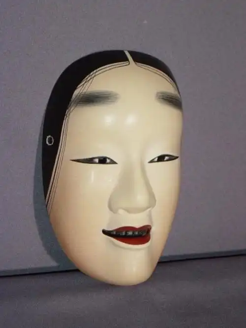 日本能乐的面具