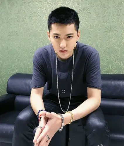 t102吴亦凡同款男女式情侣街舞酒吧夜店dj嘻哈长项链单链子蛇骨链