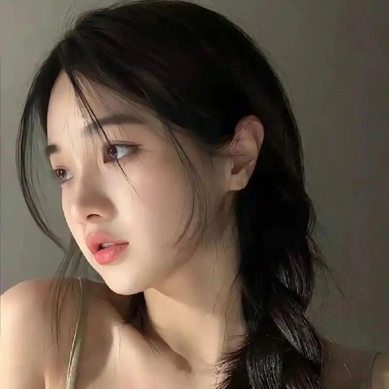 惊艳的神仙女生头像 "光终会撒在我身上,我也会灿烂一场"