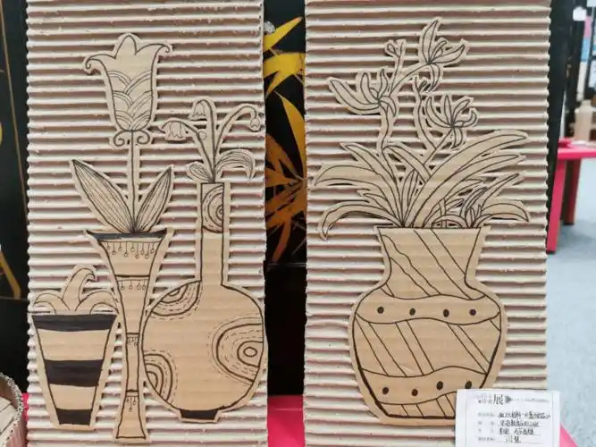 学前教育系手工与玩教具作品展顺利开幕