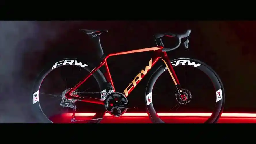 测评frw辐轮王全球自行车界的一王四后意大利公路车r7怎么样