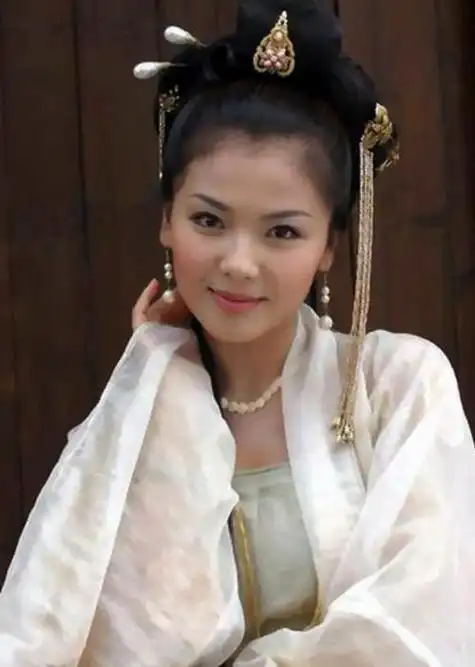 刘涛版的《新白娘子传奇》是2006年播出的一部古装神话剧,改编自民间