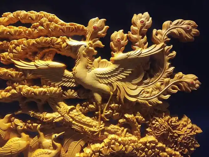 百鸟朝凤【产品品名】:崖柏雕刻家居摆件 百鸟嘲讽精雕工艺摆件
