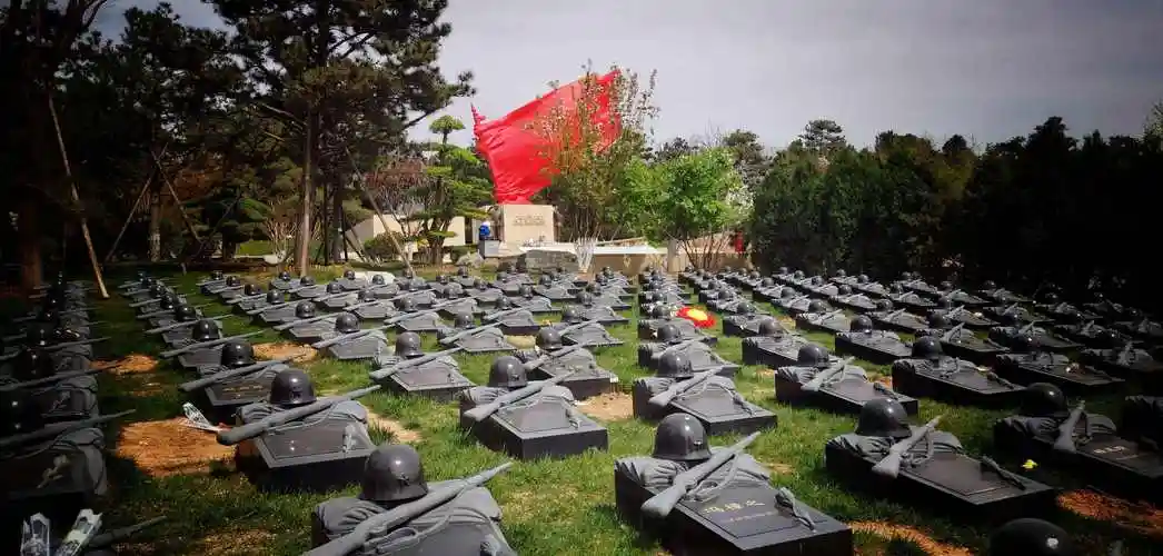 全国闻名的"北京八宝山",山上到底有哪"八宝"?