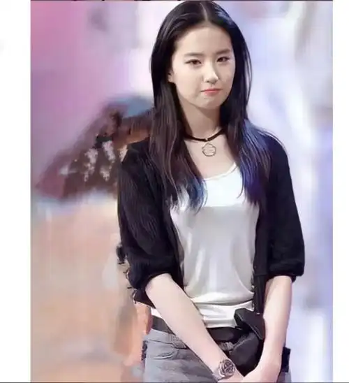 巅峰时刘亦菲真漂亮可以用国色天香形容现在身材容貌走下坡路