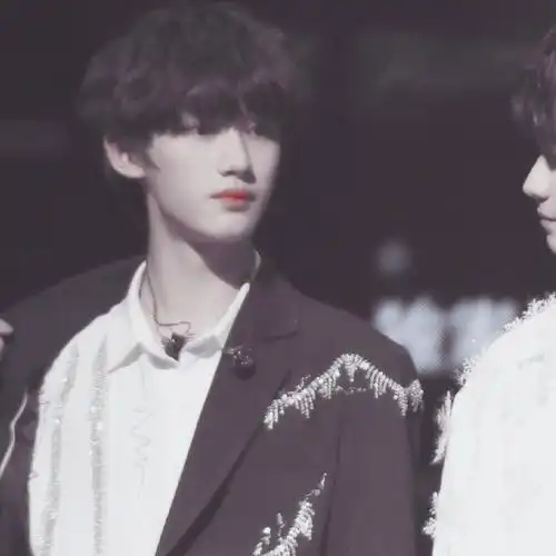 祺鑫情头. 拿图吱声. 二转注明:韩念冉. 注:兄弟情!