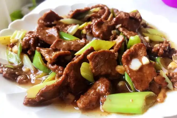 香葱爆牛肉