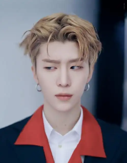 酷帅又俏皮的青春少年,阳光有活力,清爽帅气~@范丞丞adam0616