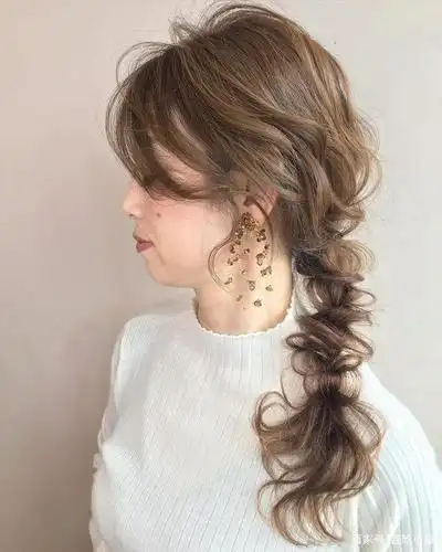 入伏还披发不热吗?清爽凉快的夏日编发,手残党也能轻松学会