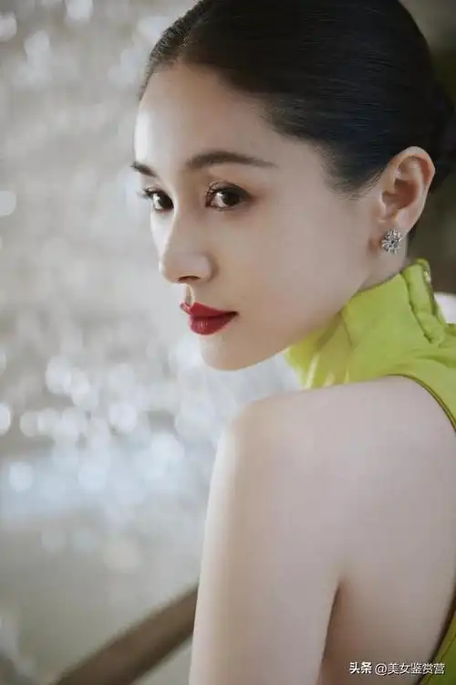 中国第一矮个子美女明星王子文迷人写真