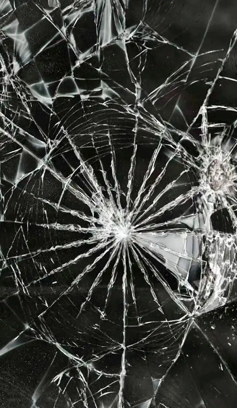 碎屏壁纸来了,最后一张是不是你一直在找的?左下角链接下载吧# - 抖音