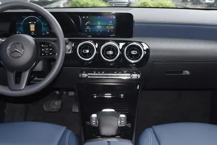 【2022款 奔驰a级 a 180 l汽车报价_图片_参数配置】-易车_芜湖中星