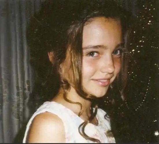 澳洲甜心天使生4胎30岁带娃离婚再嫁小7岁亿万富翁40岁竟然还是这么美