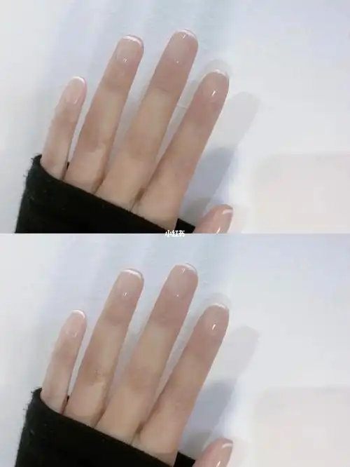 短指甲简约美甲