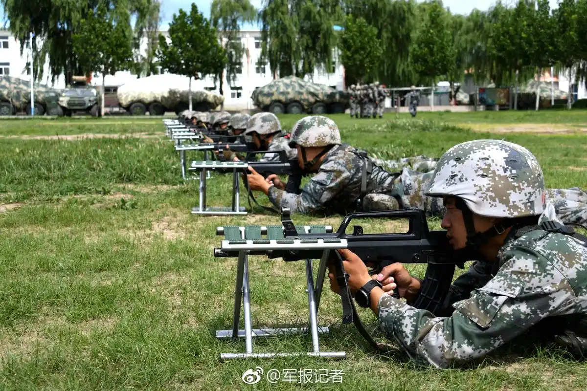 暴风雨部队这样选拔新排长