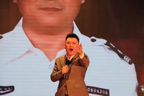 盖州籍歌手付鹰:"为家乡代言为盖州放歌很荣幸"