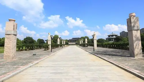 悠久的历史古老的文明,让江淮大地上的海安更具风采,江淮文化园景区也