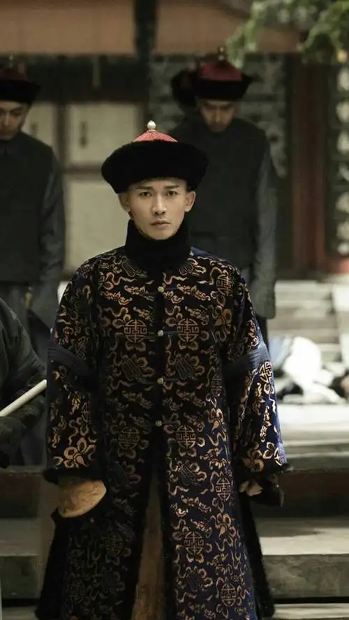 看了霍建华和聂远饰演的"乾隆",才知何为"教科书"式