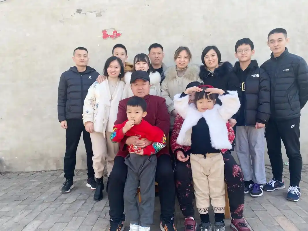 80年代全家福的感觉 - 抖音