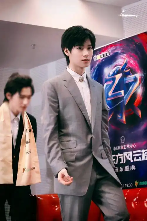 09出道1416天快乐新旅途开始了~ 加油@时代少年团-张真源张真源超话