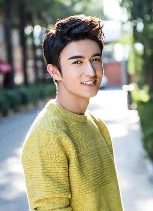 于正又曝一枚校草!10位"于男郎"颜值对比:他眼光在走下坡路