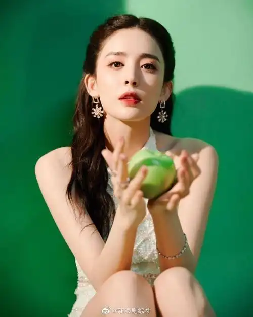 娜扎青苹果治愈系大片##古力娜扎##圈圈收藏夹