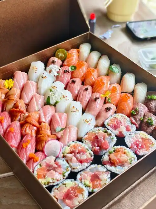 男朋友生日蛋糕给我订了寿司大拼盘,我生气有错吗?