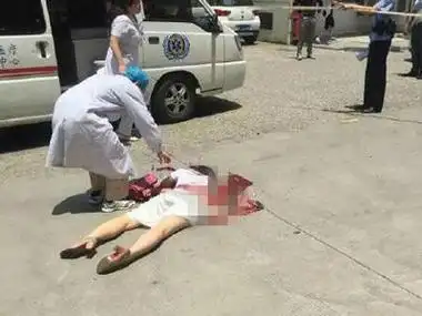 安徽宁国杀人案 刀割女子颈部当场死亡场面血腥