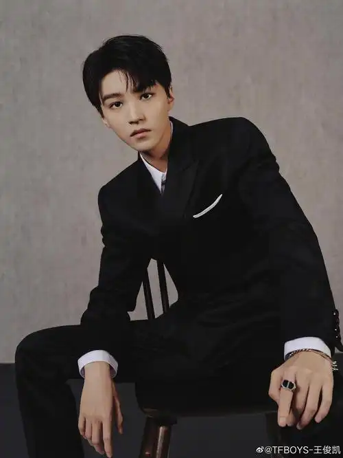 王俊凯先生太帅了01