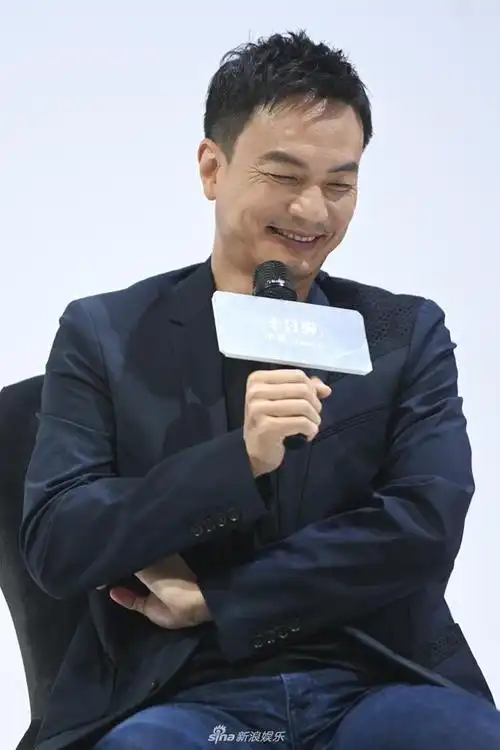 组图:李泉举行新专辑《十日弹》分享会 讲述专辑创作背后故事