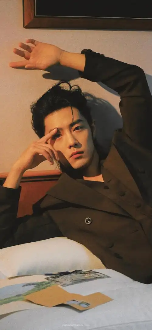 肖战##智族gq肖战二月刊封面