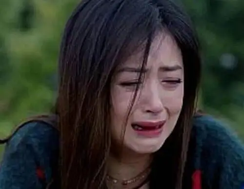 哭到撕心裂肺的女明星中,最让心疼的还是哭的最内敛的刘亦菲