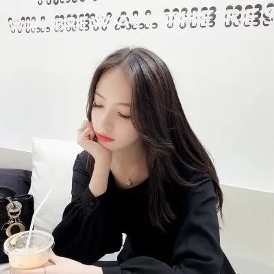 女生头像成年人