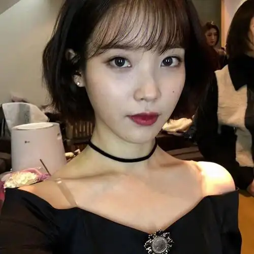 iu的ins旧照绝美头像