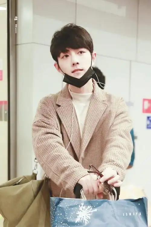 肖战的那年今日##向全世界安利肖战