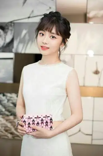 谭松韵_演员_作品_个人资料_简历_生日_经历_留言 - 酷乐米