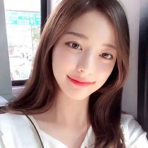 保存图片别忘了随手赞一下哟谢谢大家的支持.女生头像