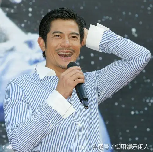 郭富城亮相活动被拍被问熊黛林怀孕露出谜之微笑