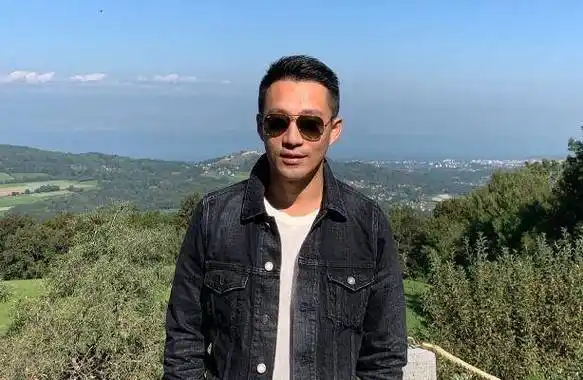 老京城四少,曾经的京城少爷穷奢极侈,如今的他们却